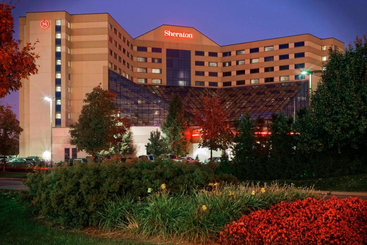 Sheraton Detroit Metro Airport Romulus Exterior photo